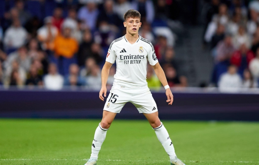 Real nhận 'đòn đau' từ sao Leverkusen, Guler chốt tương lai tại Bernabeu 540823