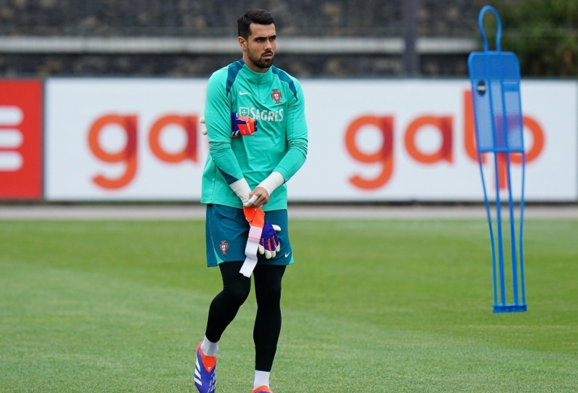 Barca khó khăn tìm người thay Ter Stegen, tin vui từ Lewandowski 541240