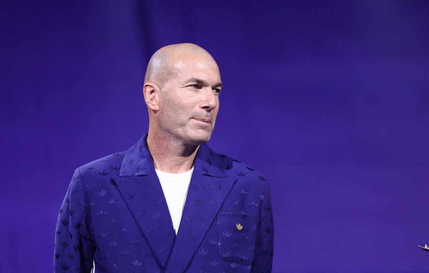 Zidane 'quay xe' muốn dẫn dắt MU, Eriksen được mong ở lại 542174