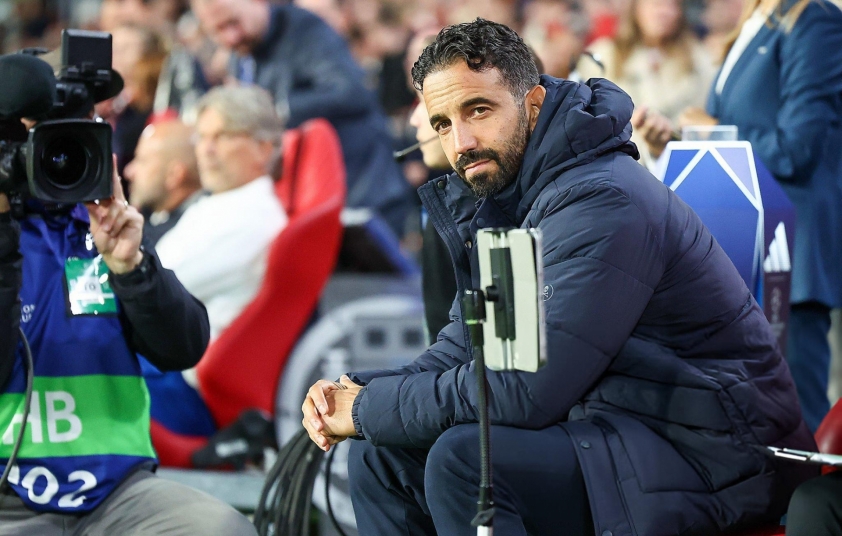 Pep Guardiola rời đi, Man City nhắm mục tiêu của MU lên thay thế 542824