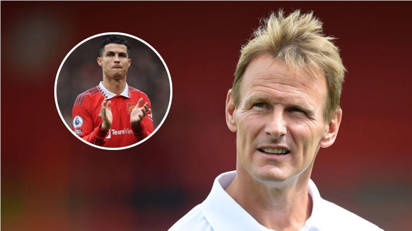 Huyền thoại MU kêu gọi Ronaldo trở lại Old Trafford 553885