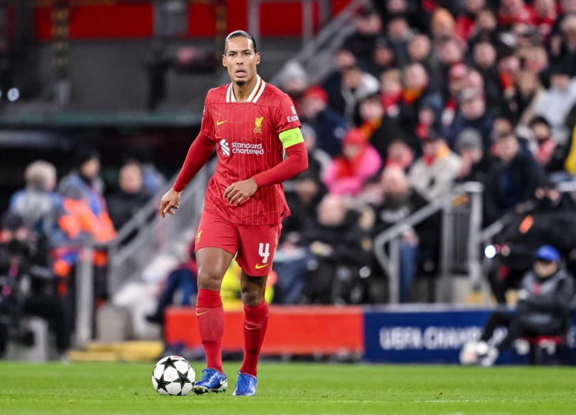 Van Dijk sắp đưa ra quyết định quan trọng với Liverpool 562644