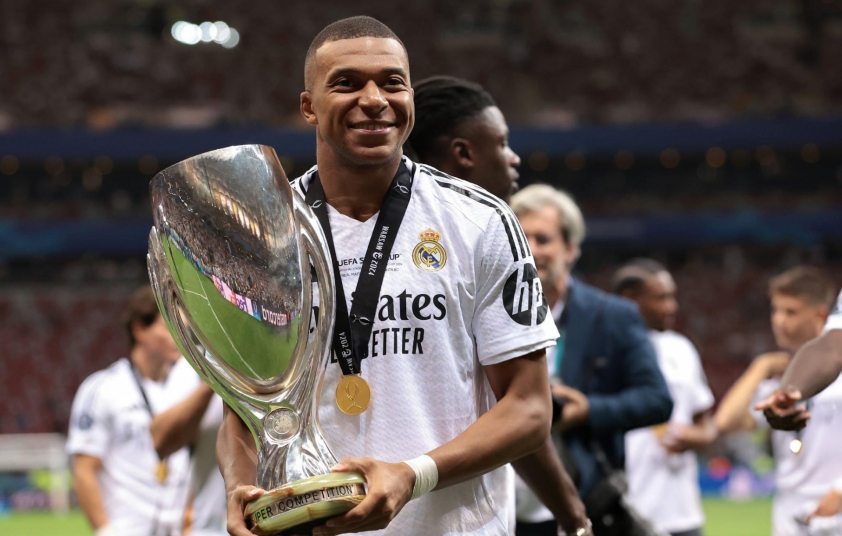 PSG có động thái bất ngờ với Mbappe 572294