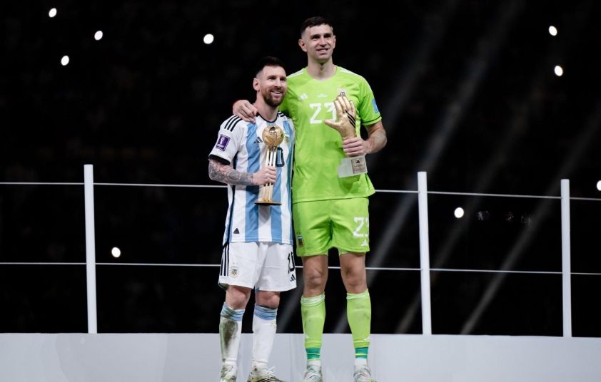Martinez: 'Messi mang tới áp lực cho đồng đội' 573641