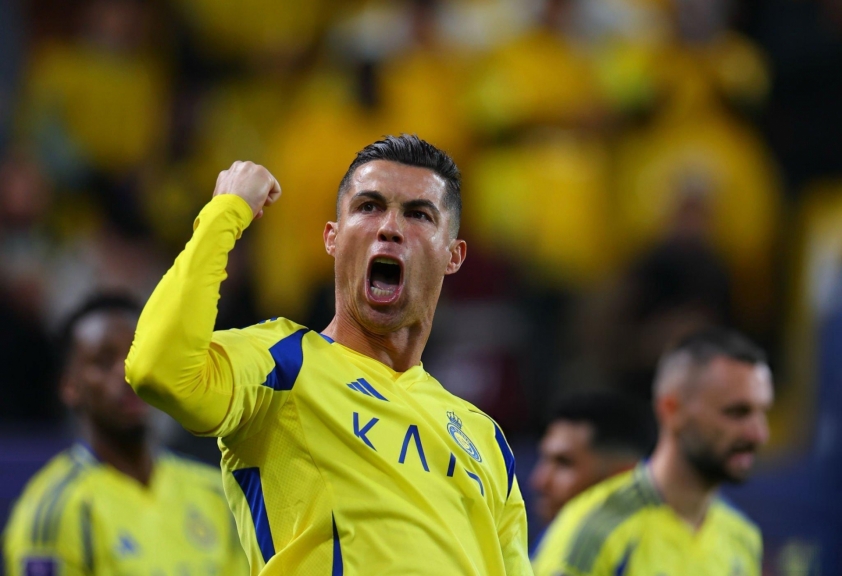 Con trai Ronaldo 'gánh team', ghi 10 bàn trong ngày sinh nhật bố 589645