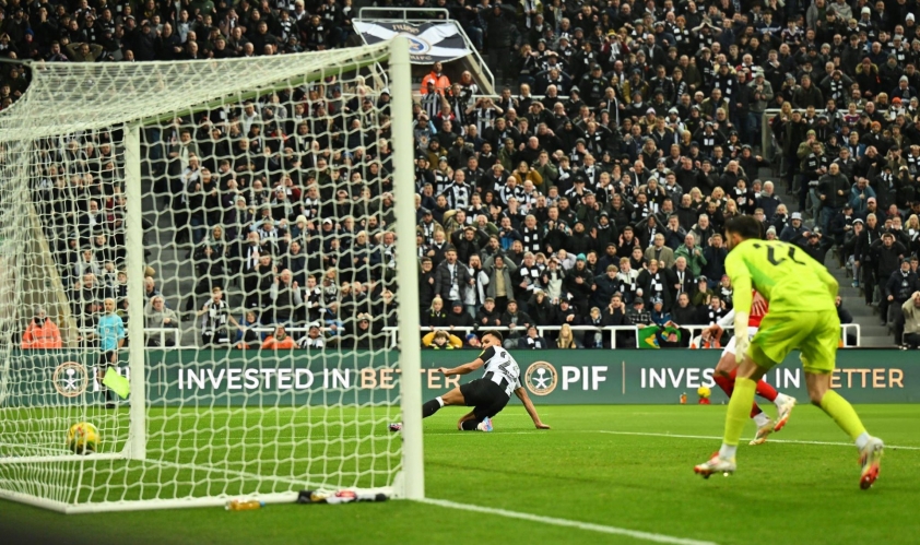 Hạ đẹp Arsenal, Newcastle vào chung kết Carabao Cup 589850