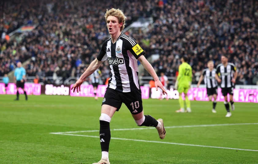 Hạ đẹp Arsenal, Newcastle vào chung kết Carabao Cup 589851