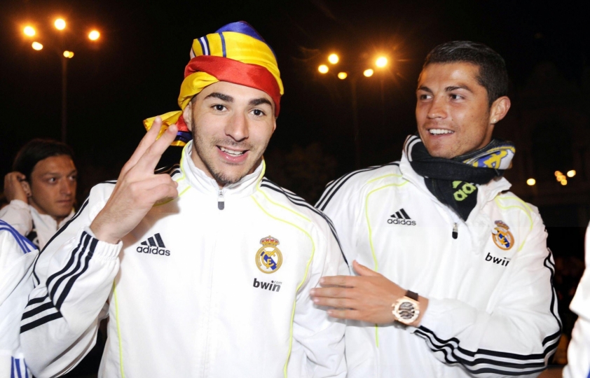 Benzema: 'Thật tuyệt khi được xếp cạnh Ronaldo, nhưng' 594419