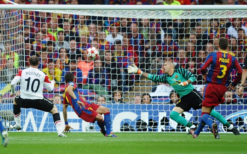 Rooney từng suýt rời MU làm đồng đội Messi 613479
