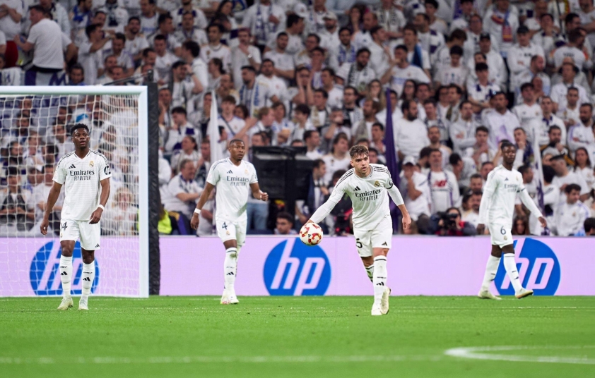 Hai trụ cột Real bị treo giò trước thềm đấu Arsenal tại C1 615827