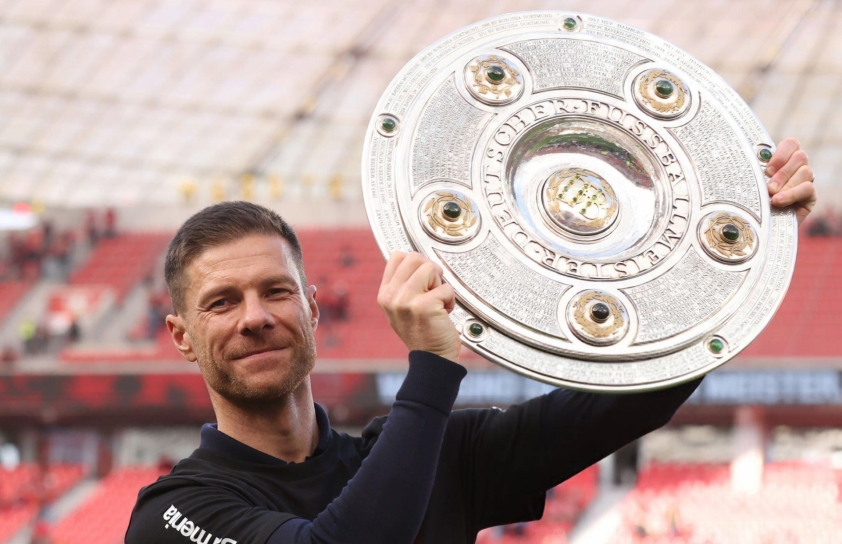 Real không mất 'một xu' để chiêu mộ HLV Xabi Alonso 627826