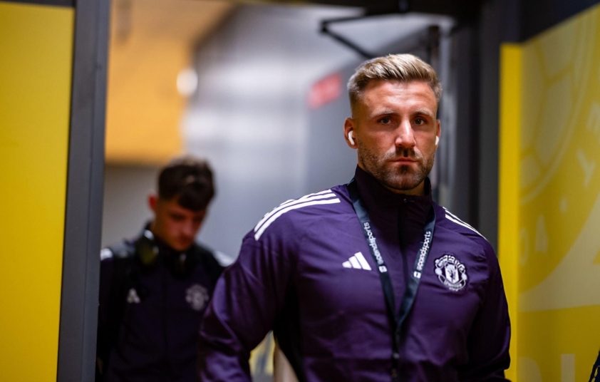 Cầu thủ kỳ cựu nhất MU cân nhắc rời Old Trafford 671849