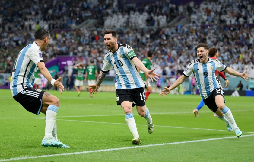 Messi cùng ĐT Argentina tái ngộ đại kình địch 680496