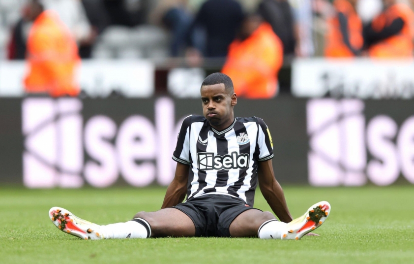 Alexander Isak ra phán quyết về tương lai 683210