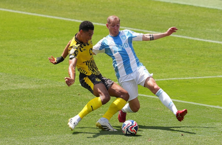 Bellingham bị cấm vào phòng thay đồ Dortmund 691459