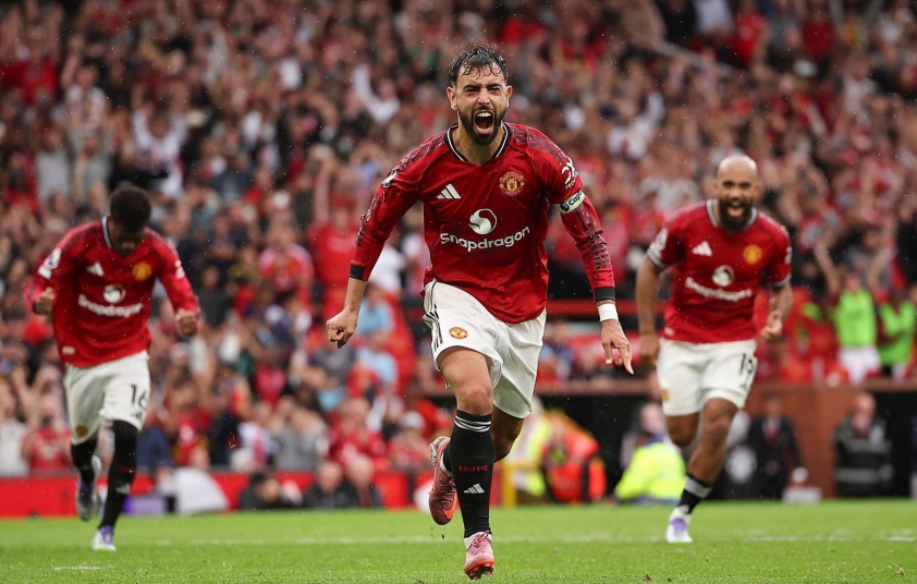 Bruno Fernandes khước từ đề nghị từ Ronaldo 700366