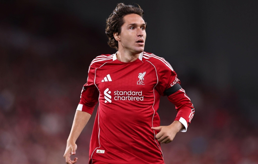 Không được đá C1, Chiesa tìm đường 'tẩu thoát' khỏi Liverpool 700432