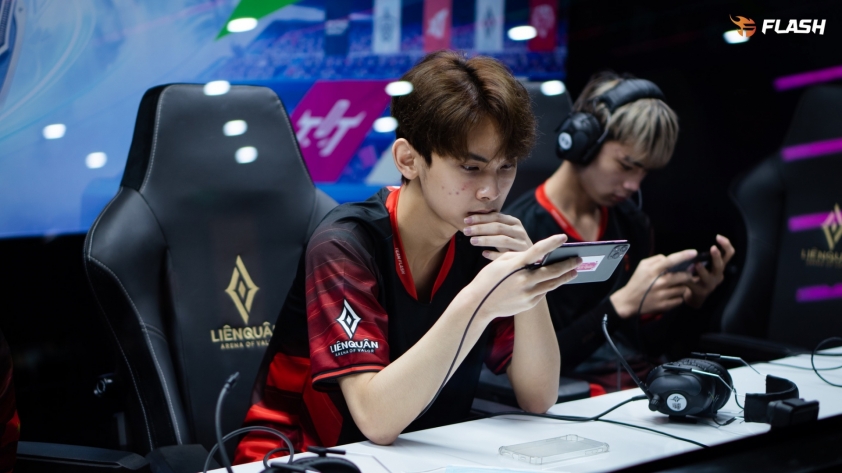 Liên Quân Mobile: Thua bạc nhược, Team Flash chính thức xuống hạng 271902