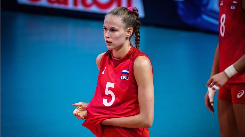 danh-bai-doi-bong-cua-hien-tuong-bong-chuyen-18-tuoi-vakifbank-vao-chung-ket-mot-cach-nghet-tho