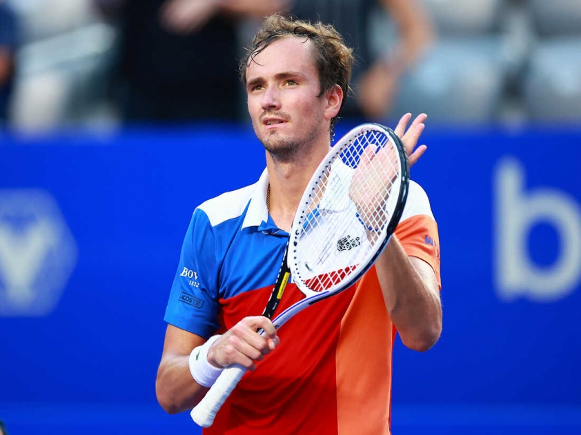 chinh-thuc-wimbledon-cam-medvedev-va-cac-tay-vot-nga-tham-gia-giai-dau