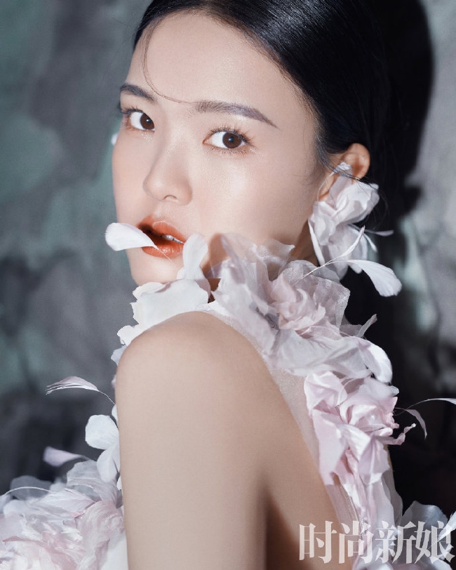 ngoi-sao-bong-chuyen-nu-trung-quoc-day-ngot-ngao-trong-bo-anh-ao-cuoi