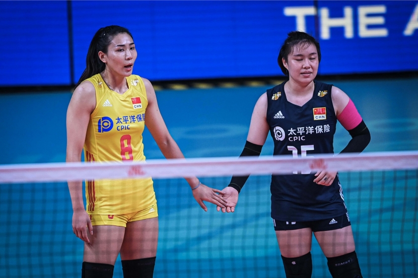 Đánh bại Trung Quốc, tuyển nữ Mỹ tiếp tục giữ số 1 trên bảng xếp hạng FIVB