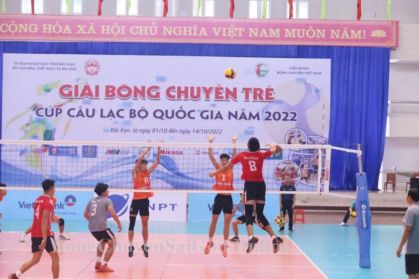 'Dị nhân bóng chuyền' cao nhất lịch sử Việt Nam: 20 tuổi đã cao tới 2m14 200615