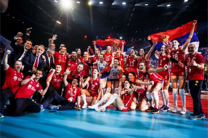Tin thể thao 16/10: Bóng chuyền nữ Serbia bảo vệ thành công ngôi vô địch-203497