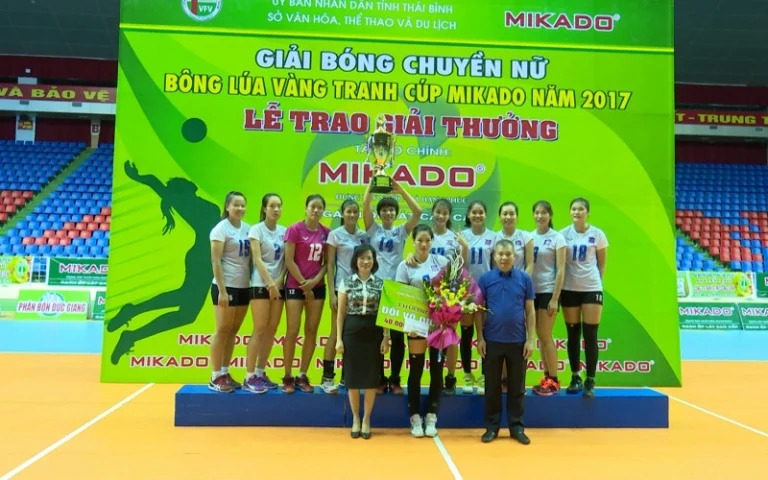Tin thể thao 21/11: Djokovic bị chỉ trích 'giả vờ tử tế' để lôi kéo khán giả 220113