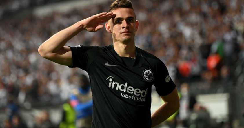 Người hùng Rafael Borre của Frankfurt