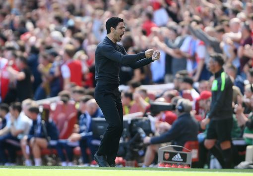 HLV Mikel Arteta đã được hưởng niềm vui ngay từ nửa đầu hiệp một