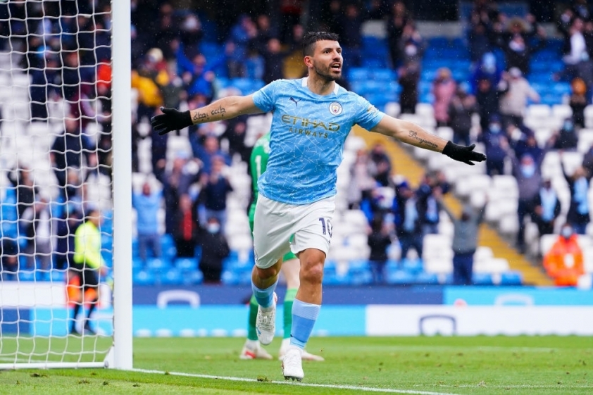 Aguero có một trận đấu không thể tuyệt vời hơn