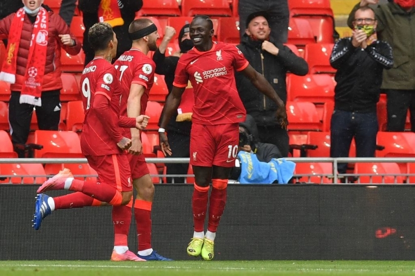 Mane đưa Liverpool vươn lên dẫn trước trong hiệp một