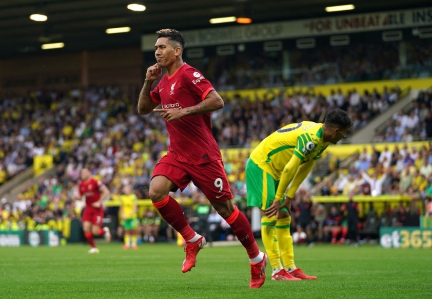 Firmino để lại dấu ấn ngay sau khi được tung vào sân