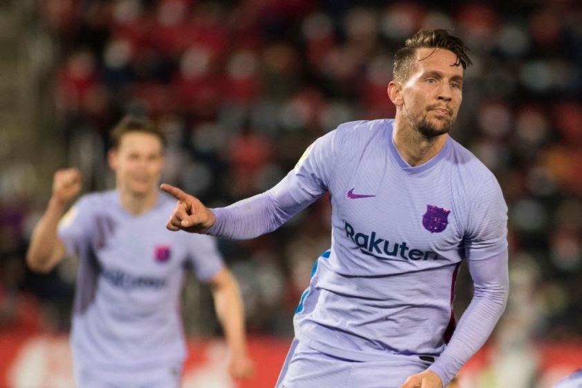 Barca giành chiến thắng tối thiểu trước đội bóng top dưới-101118