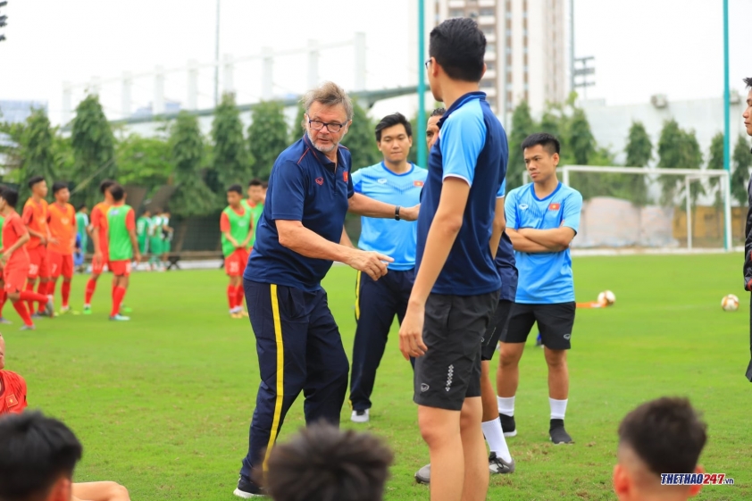HLV Troussier muốn gắn bó với Việt Nam vì mục tiêu World Cup 37019