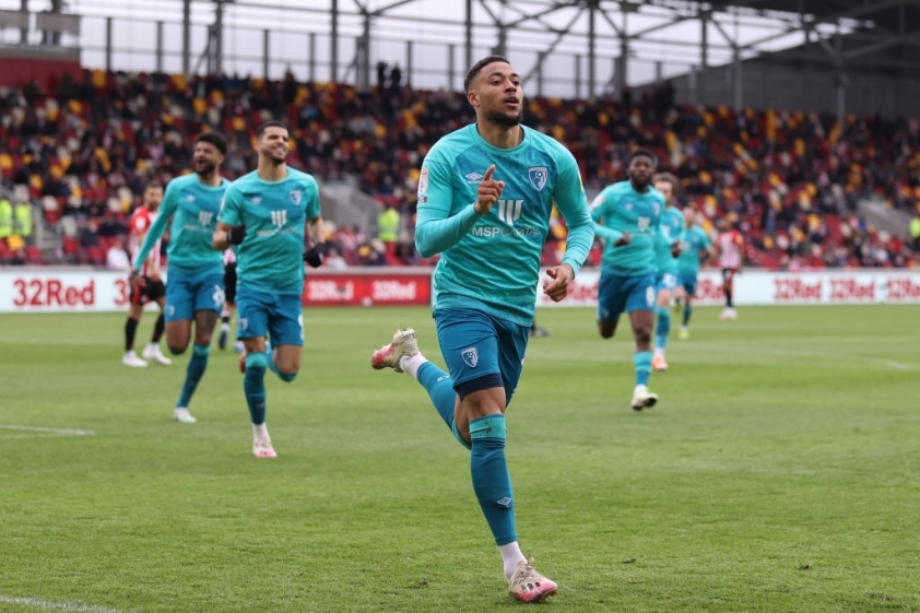 Bournemouth mở tỷ số từ sớm. Ảnh: Getty