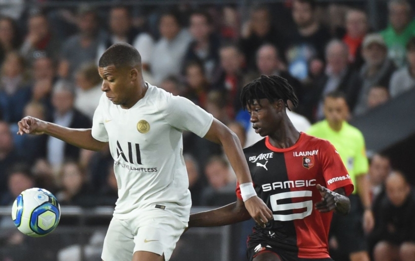 chuyển nhượng bóng đá, Manchester United, Barcelona, Messi, PSG, Mbappe