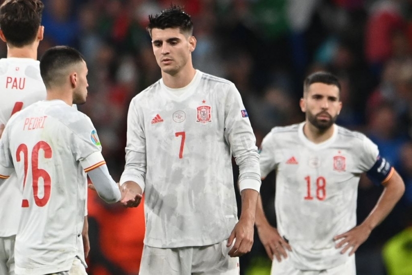 Morata sút hỏng luân lưu
