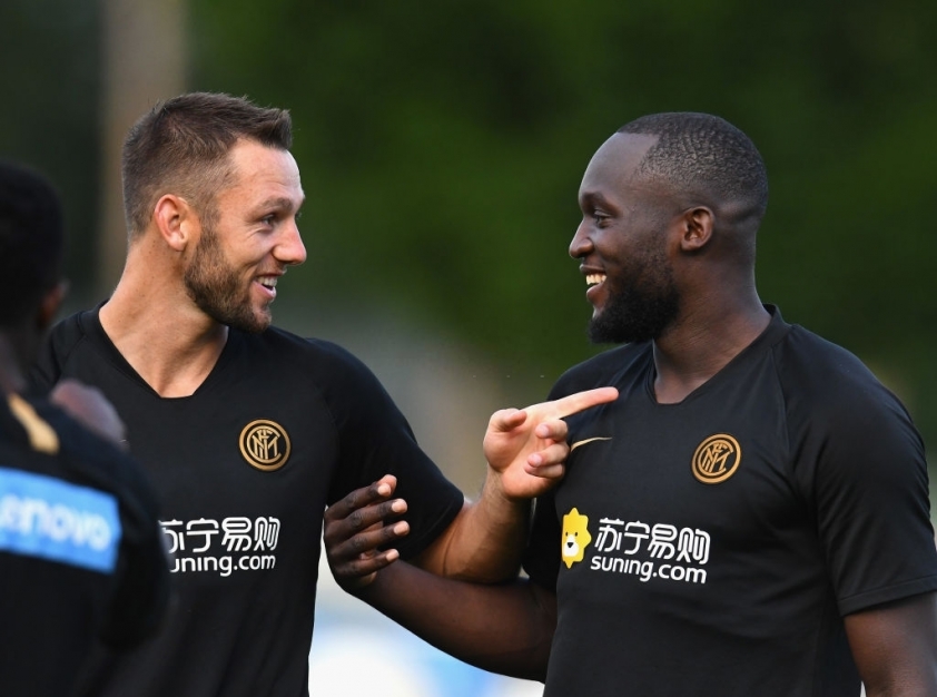 de Vrij, Inter Milan, Ngoại hạng Anh, chuyển nhượng, Chelsea