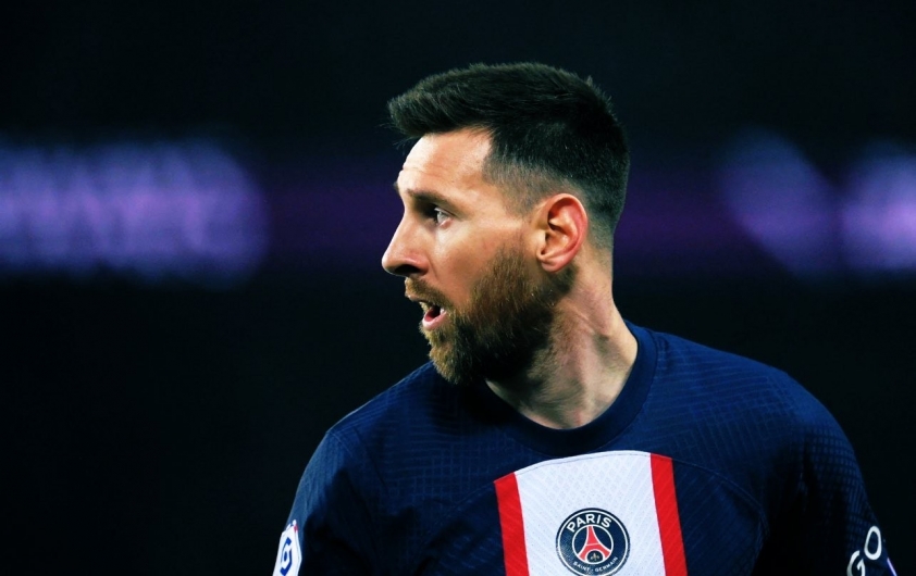 messi-1682501296.jpeg