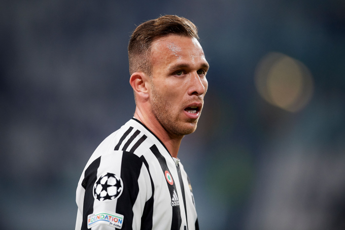 arsenal chieu mo arthur melo