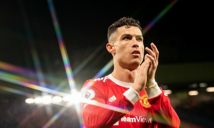 ten hag ra phan quyet voi ronaldo