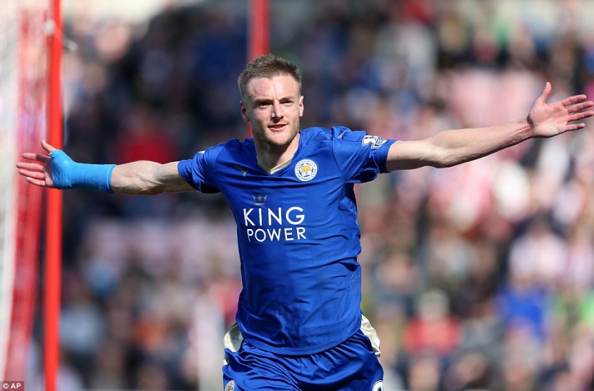 Chelsea mua Vardy