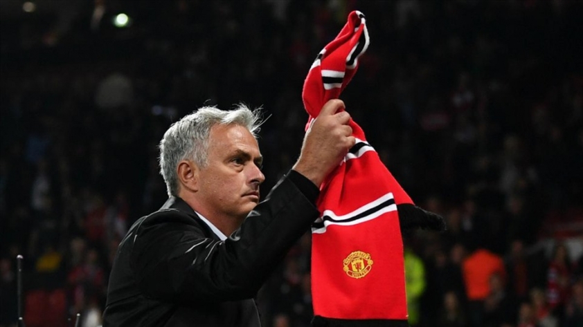 mu lap ky luc toi te thoi hau sir alex