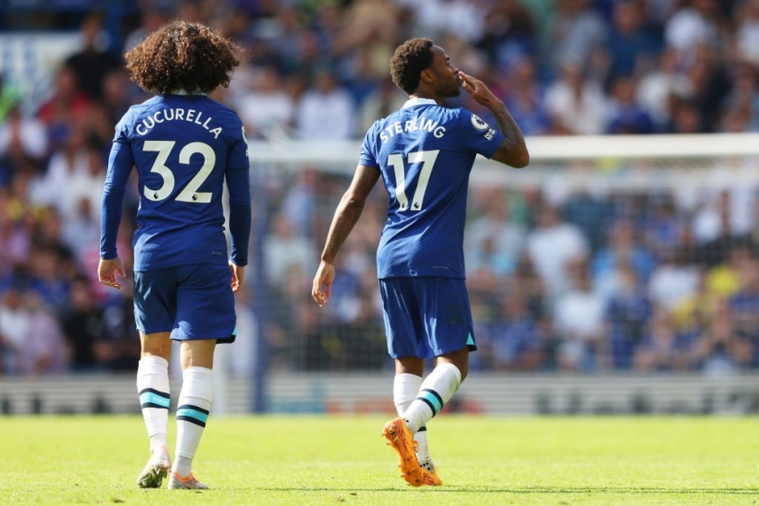 Sterling đóng vai người hùng cứu cho Chelsea thoát khỏi một kết quả bẽ bàng. Ảnh: Internet