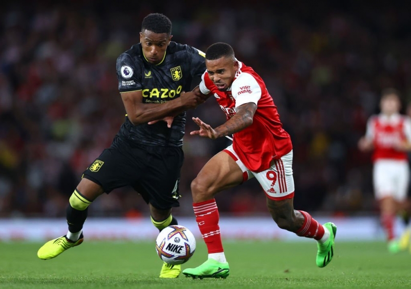 Arsenal bất ngờ nhận sự phản kháng quyết liệt của Aston Villa ở hiệp 2. Ảnh: Internet