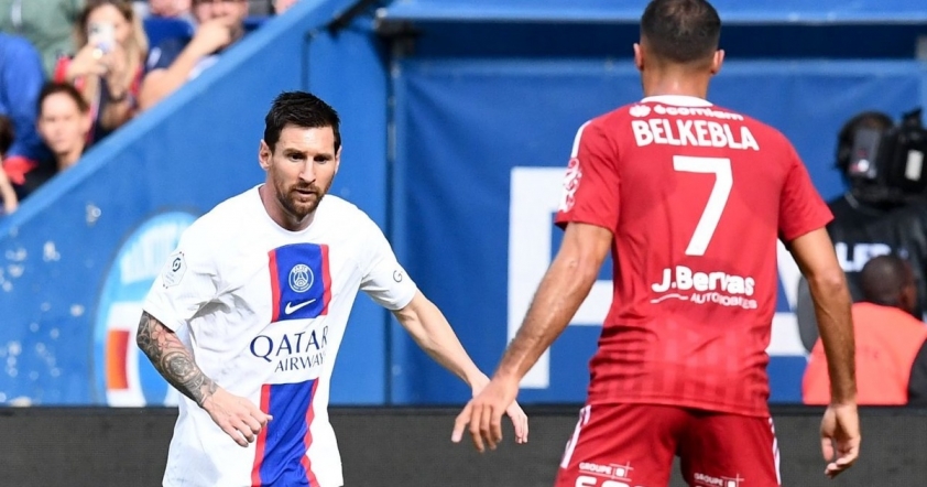 Messi thể hiện phong thái 'đàn anh', chủ tịch Mbappe còn lâu mới sánh bằng 185477