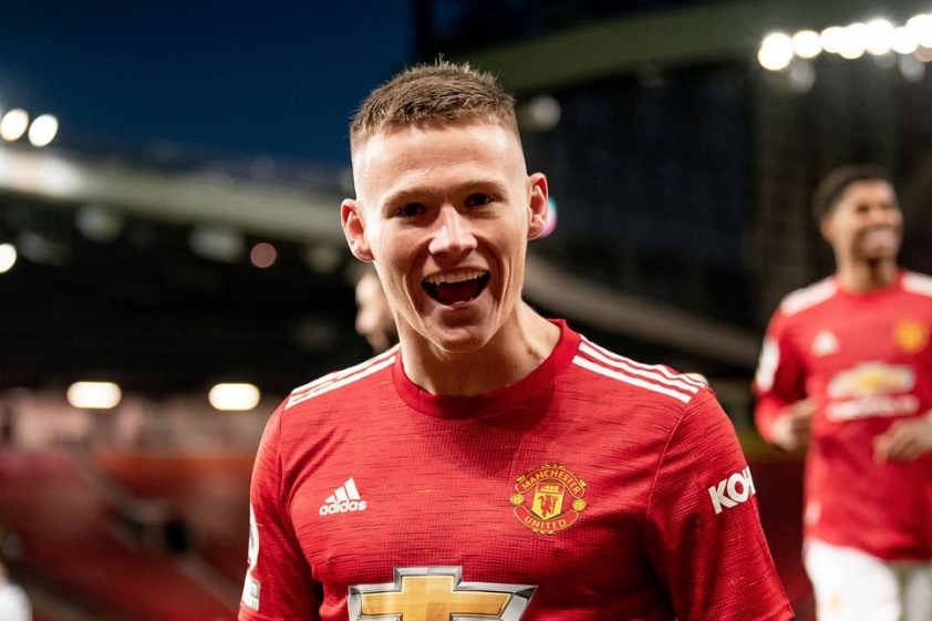Phong độ thua cả McTominay, Casemiro bị MU làm điều 'không tưởng' 186744