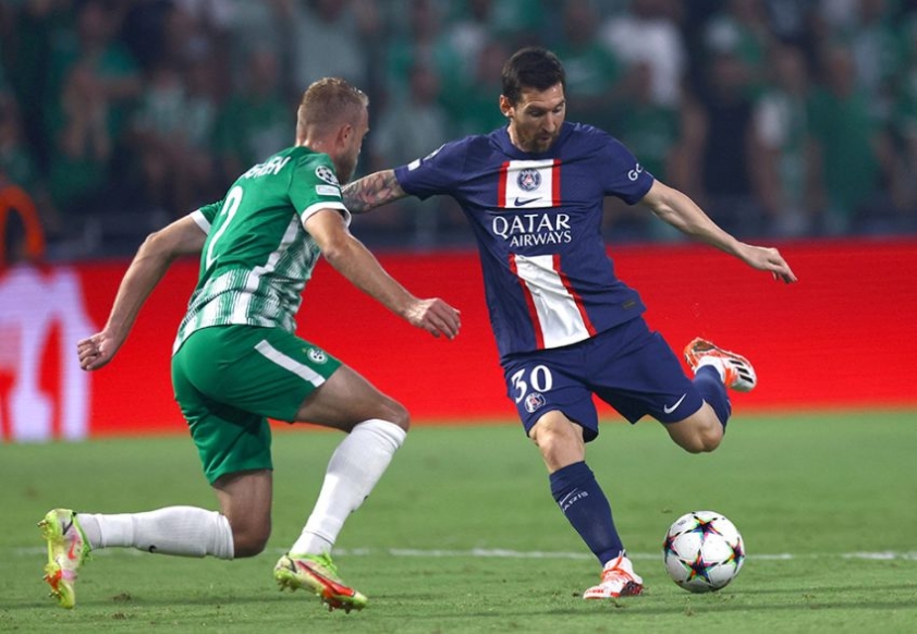 'Ông trùm' PSG trở mặt cực gắt, Chelsea rộng cửa đón 'vua dội bom' thay thế Ronaldo? 188548